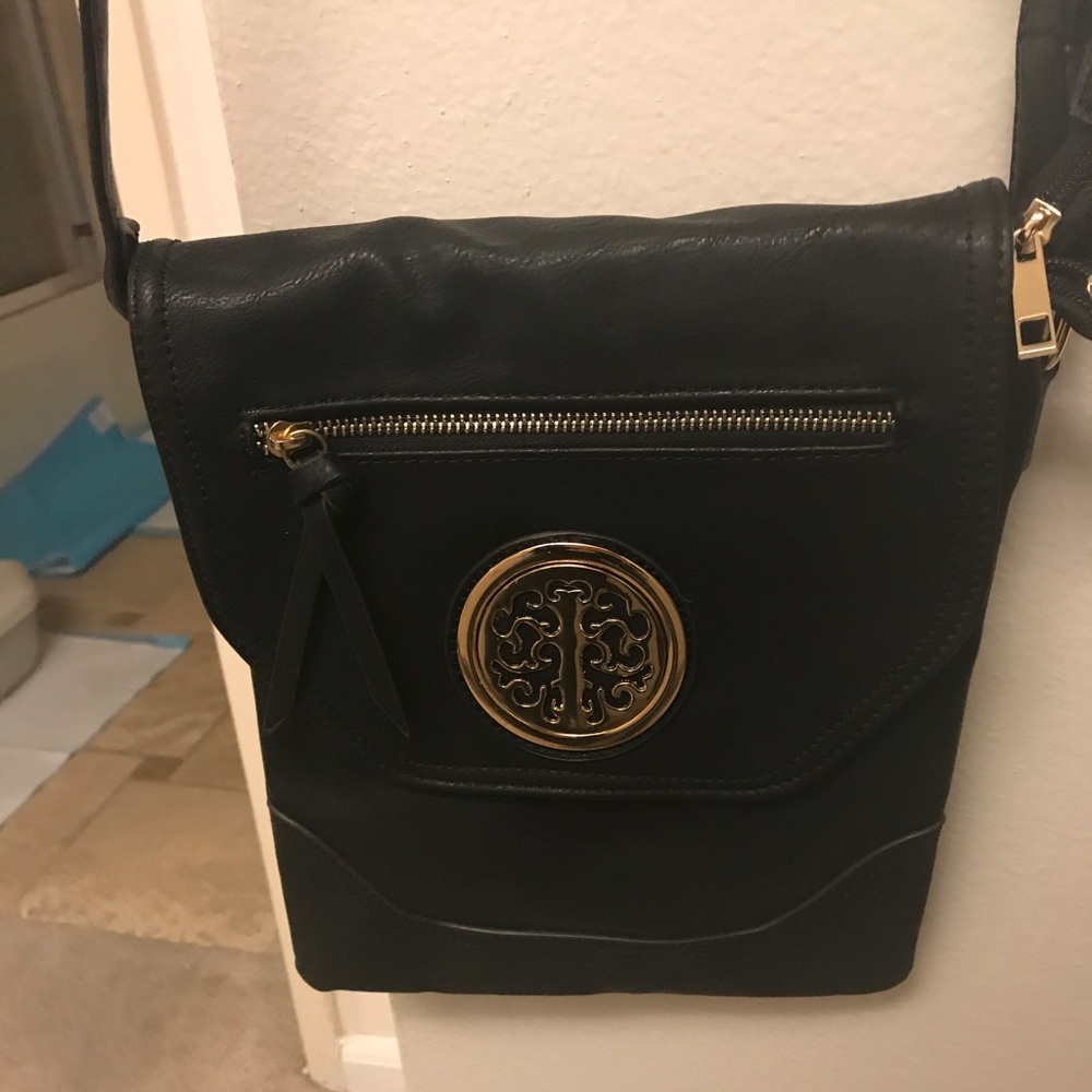 Adjustable strap purse genuine leather